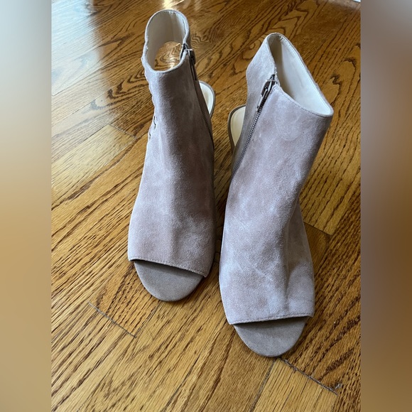 Nine West open toe suede bootie shoe! - Picture 8 of 9